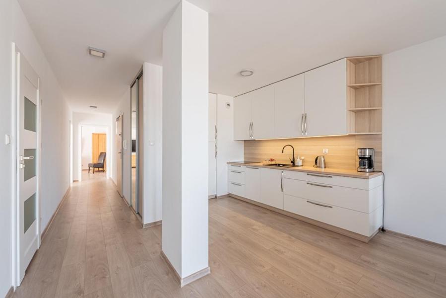 Horyzont - Kapitanski Mostek- Blisko Portu- Sniadania Apartment