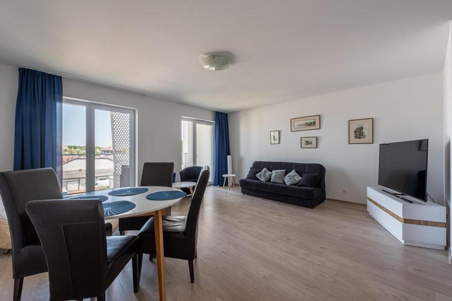 Horyzont - Kapitanski Mostek- Blisko Portu- Sniadania Apartment Kolberg