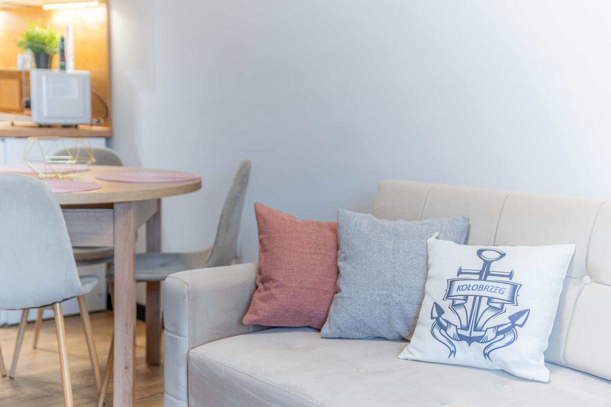 Apartment Horyzont - Kapitanski Mostek- Blisko Portu- Sniadania Kolberg
